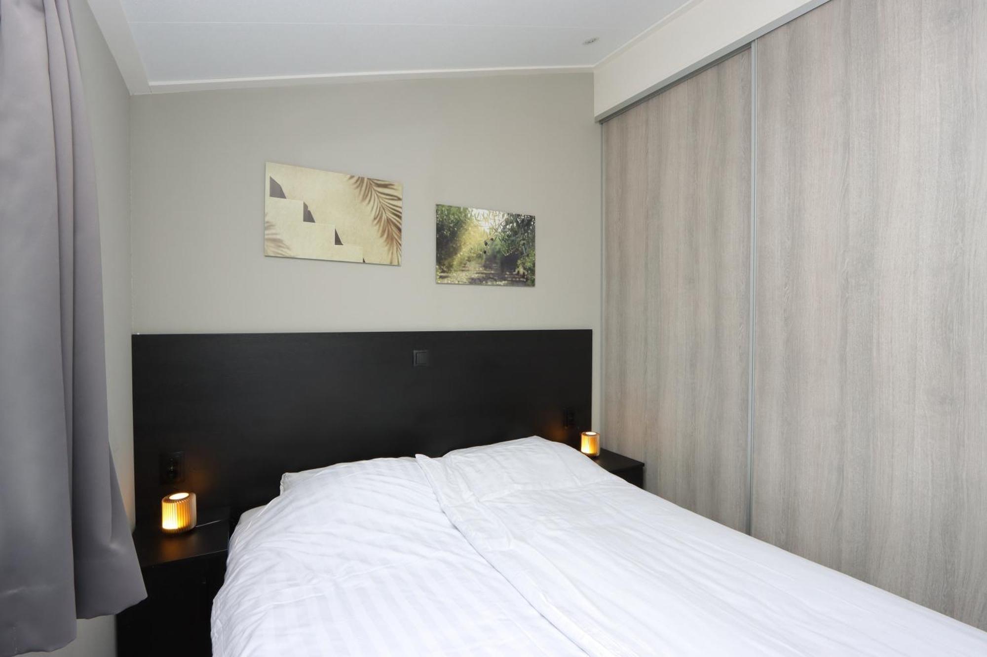 Wellness Chalet Veluwemeer ビッディングハイゼン エクステリア 写真